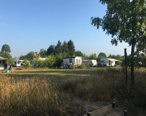 Uitzicht op pipowagen camping de Rozenhorst